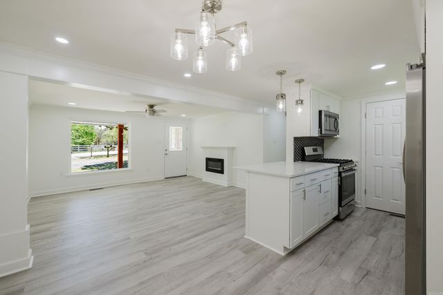 3612 Northlake Road, Alexander, AR 72002