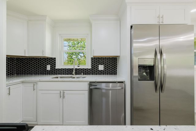 3612 Northlake Road, Alexander, AR 72002