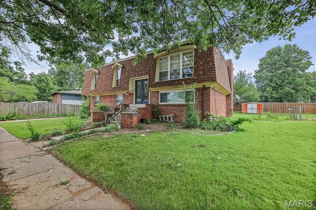 4712 Tonga Drive, St Louis, MO 63128