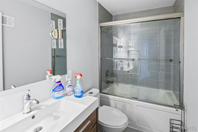 4712 Tonga Drive, St Louis, MO 63128