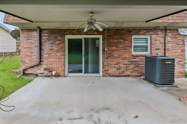 4712 Tonga Drive, St Louis, MO 63128