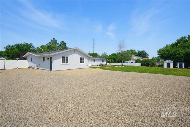 2480 S Cloverdale Rd, Boise, ID 83709