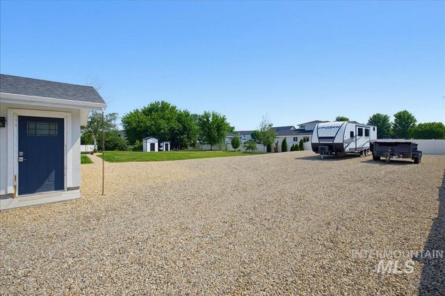2480 S Cloverdale Rd, Boise, ID 83709