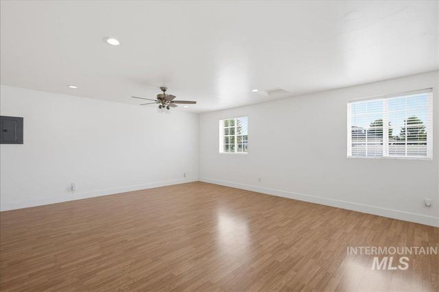 2480 S Cloverdale Rd, Boise, ID 83709
