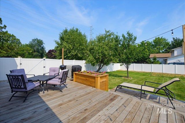 2480 S Cloverdale Rd, Boise, ID 83709