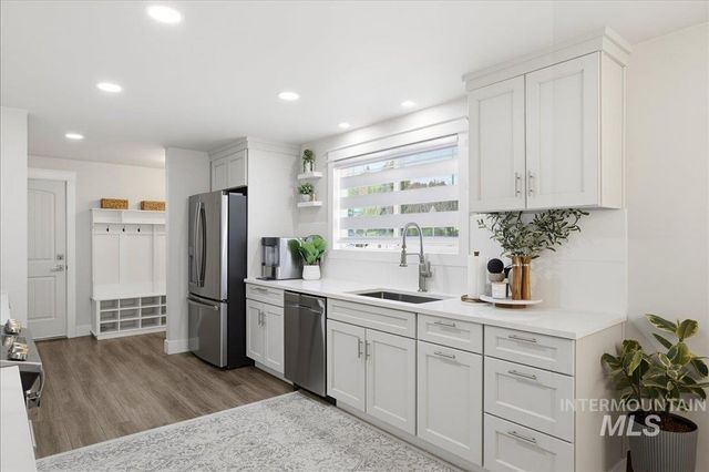 2480 S Cloverdale Rd, Boise, ID 83709