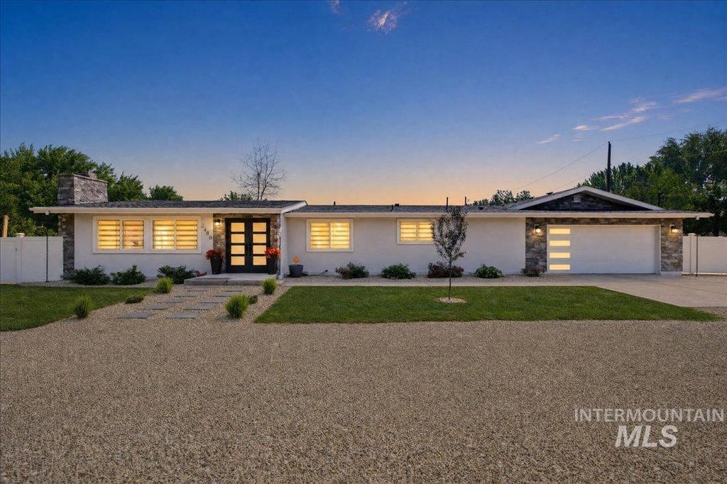 2480 S Cloverdale Rd, Boise, ID 83709