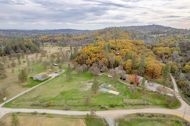 12987 Hidden Valley Rd, Grass Valley, CA 95949