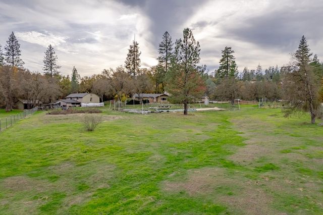 12987 Hidden Valley Rd, Grass Valley, CA 95949