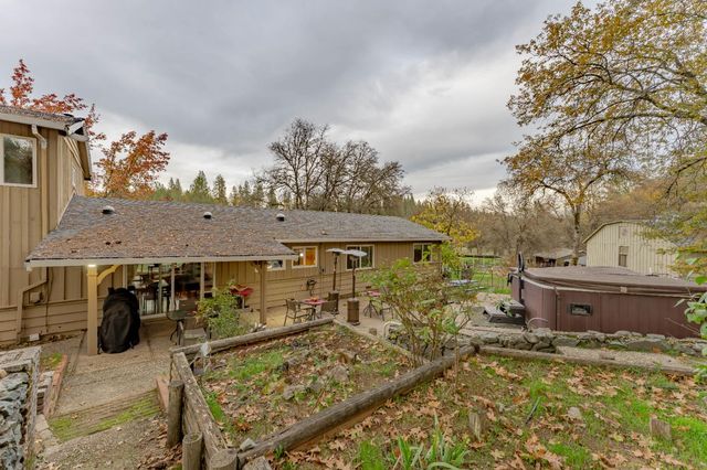 12987 Hidden Valley Rd, Grass Valley, CA 95949
