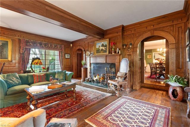 985 Kingston LN, North, VA 23128