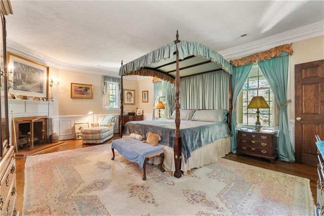 985 Kingston LN, North, VA 23128