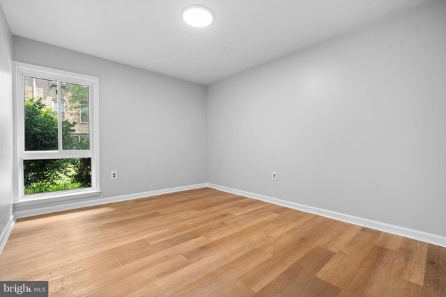 3824 PERSIMMON CIR, Fairfax, VA 22031