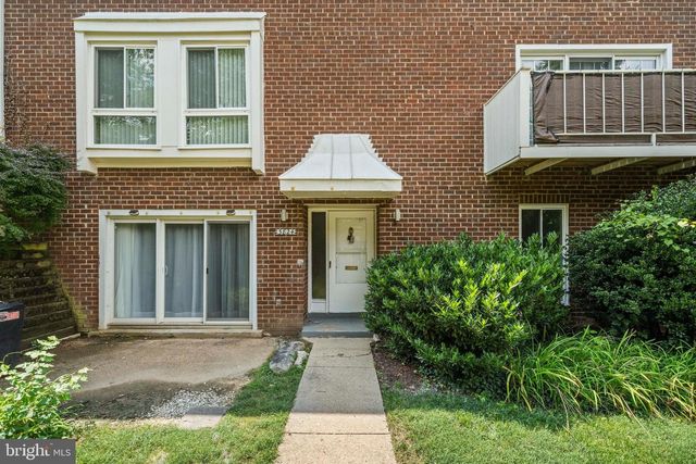 3824 PERSIMMON CIR, Fairfax, VA 22031