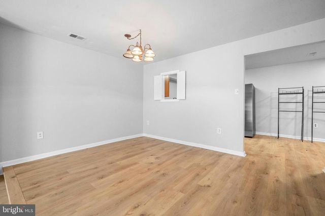 3824 PERSIMMON CIR, Fairfax, VA 22031