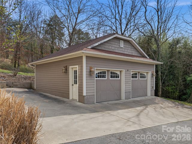 3 Perrion Avenue, Weaverville, NC 28787