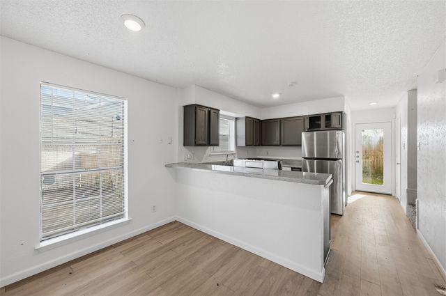 112 Brookside Drive, Duncanville, TX 75137