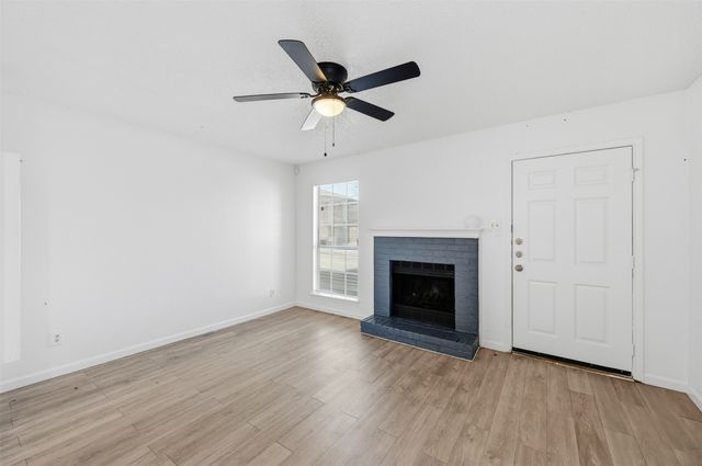 112 Brookside Drive, Duncanville, TX 75137