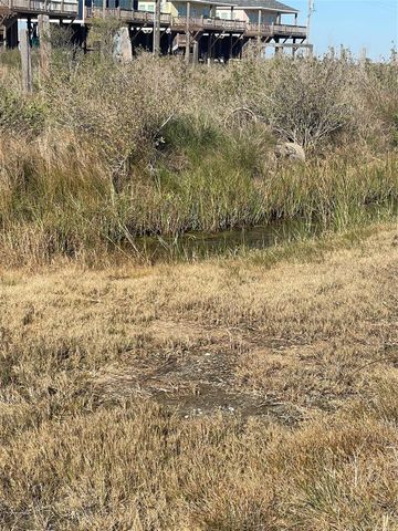 1119 Faggard S Slip, Gilchrist, TX 77617