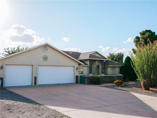 2575 Triangle S Street, Kingman, AZ 86401