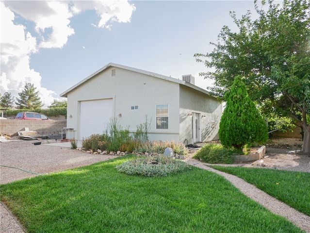 2575 Triangle S Street, Kingman, AZ 86401