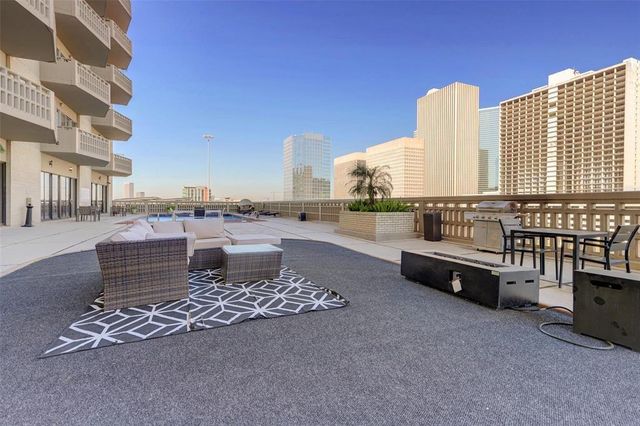 2016 Main Street 2204, Houston, TX 77002