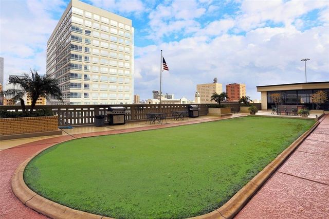 2016 Main Street 2204, Houston, TX 77002