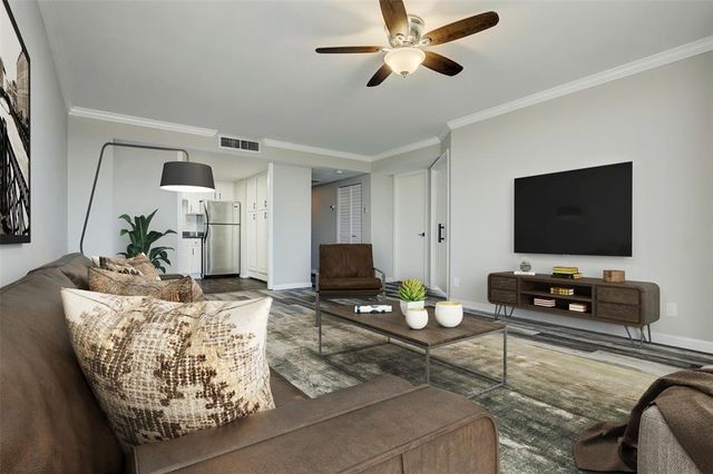 2016 Main Street 2204, Houston, TX 77002