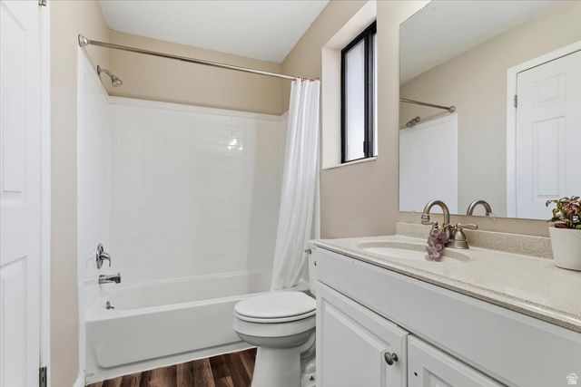 6085 S PARK WOOD DR, Kearns, UT 84118