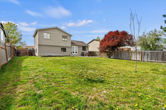 6085 S PARK WOOD DR, Kearns, UT 84118