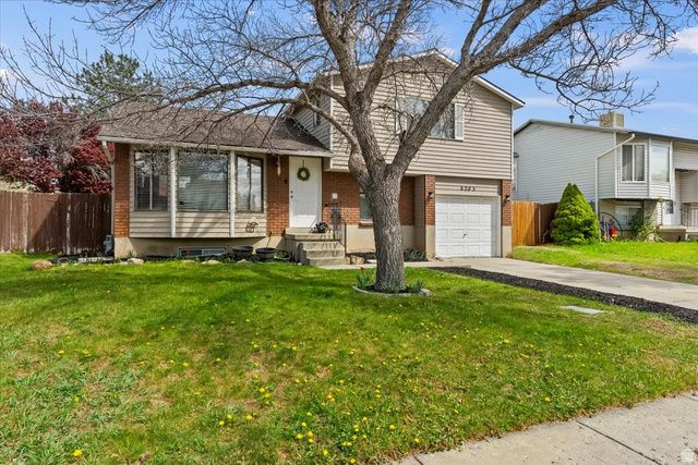 6085 S PARK WOOD DR, Kearns, UT 84118