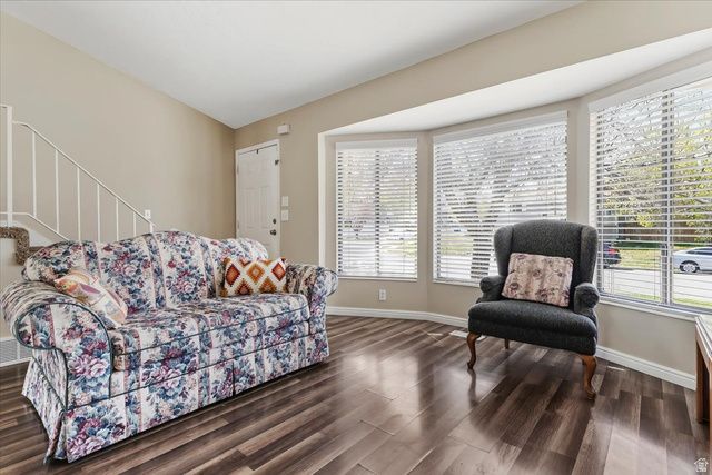 6085 S PARK WOOD DR, Kearns, UT 84118