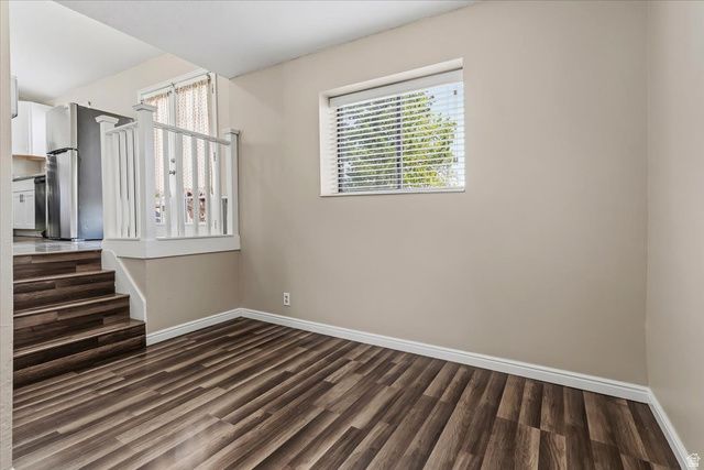 6085 S PARK WOOD DR, Kearns, UT 84118