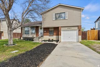 6085 S PARK WOOD DR, Kearns, UT 84118