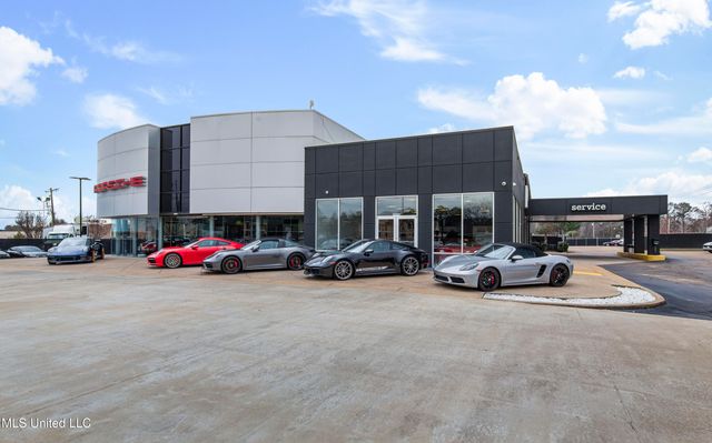 5385 N I 55 Street, Jackson, MS 39206