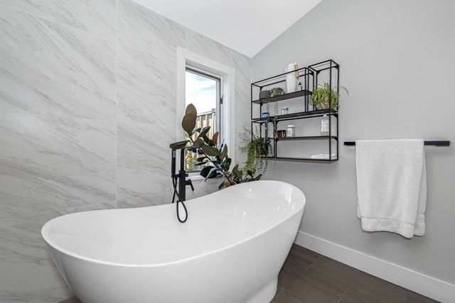 10 Grant St 2, Somerville, MA 02145