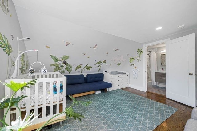 10 Grant St 2, Somerville, MA 02145