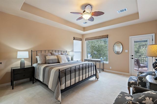 118 Bridgepoint DR, Kingsland, TX 78639