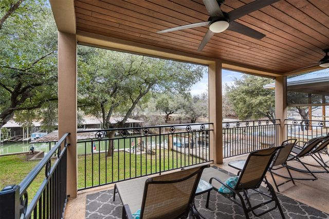 118 Bridgepoint DR, Kingsland, TX 78639