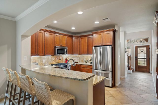 118 Bridgepoint DR, Kingsland, TX 78639