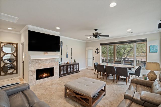 118 Bridgepoint DR, Kingsland, TX 78639