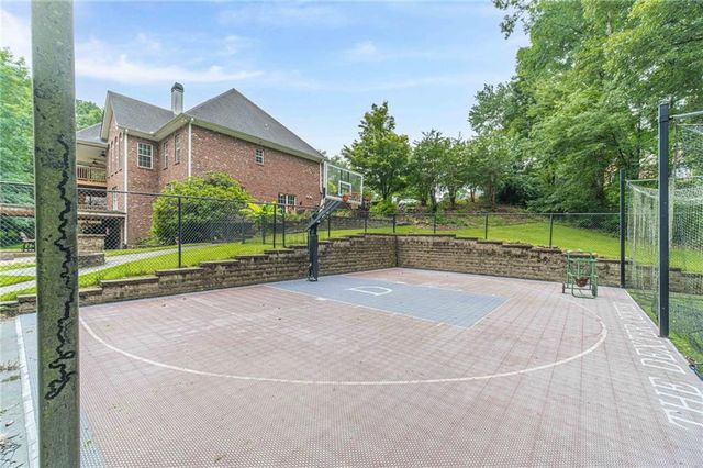1617 Holly Ridge Drive, Loganville, GA 30052