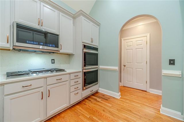 1617 Holly Ridge Drive, Loganville, GA 30052