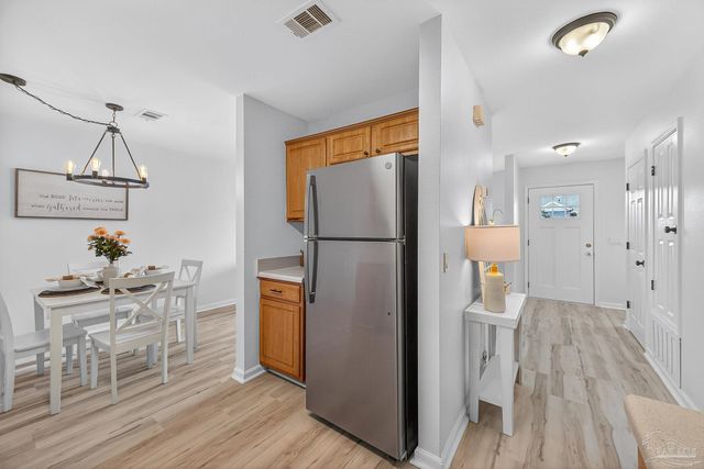 7150 Heather Oaks Dr, Pensacola, FL 32506