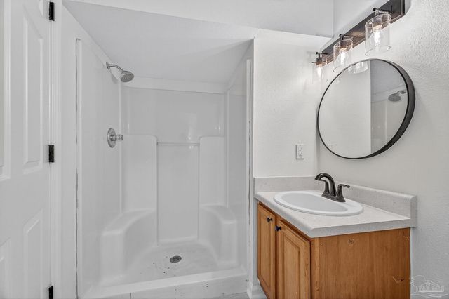 7150 Heather Oaks Dr, Pensacola, FL 32506