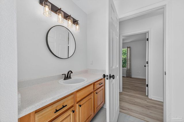 7150 Heather Oaks Dr, Pensacola, FL 32506