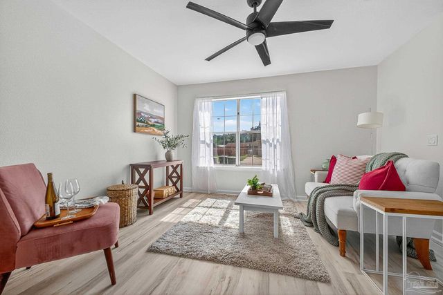 7150 Heather Oaks Dr, Pensacola, FL 32506