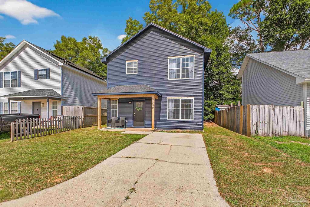 7150 Heather Oaks Dr, Pensacola, FL 32506