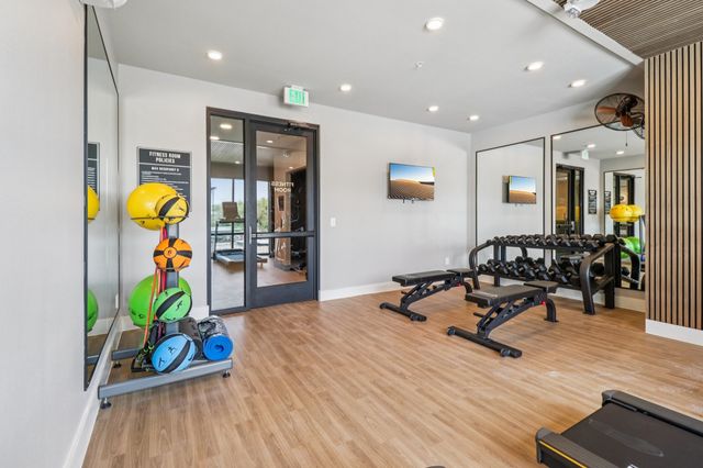 405 N Ewing Avenue 309, Dallas, TX 75203