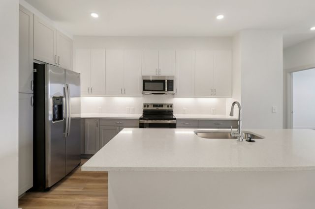 405 N Ewing Avenue 309, Dallas, TX 75203